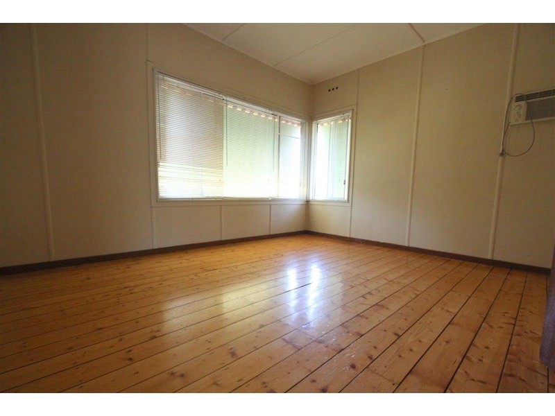 154 Macleay Street, Wagga Wagga NSW 2650