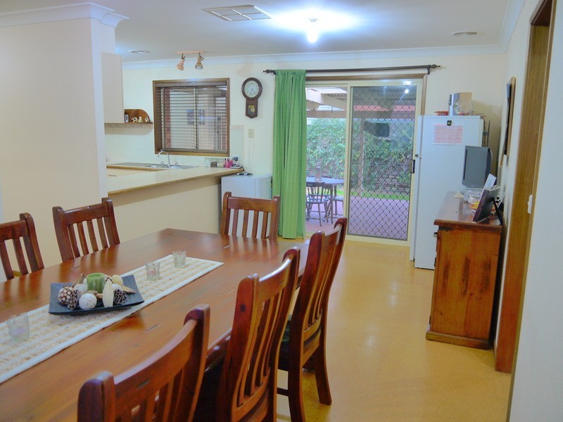 60 Pugsley Avenue, Estella NSW 2650