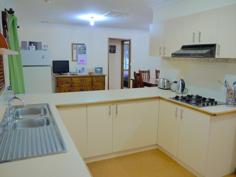 60 Pugsley Avenue, Estella NSW 2650