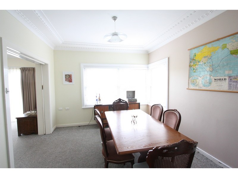 23 Urana Street, Turvey Park NSW 2650