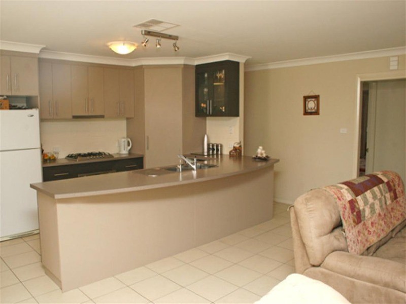 4 Wellington Avenue, Wagga Wagga NSW 2650