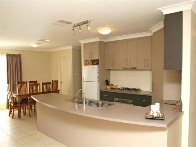 4 Wellington Avenue, Wagga Wagga NSW 2650
