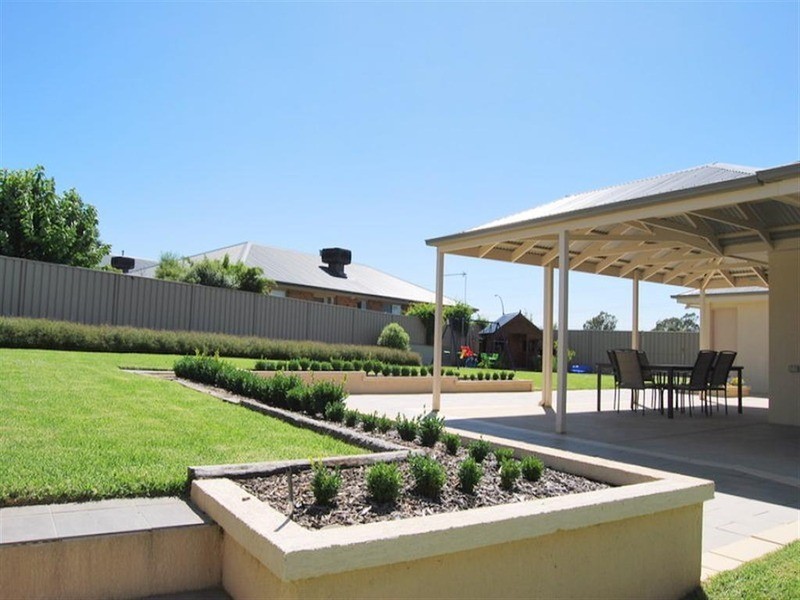 4 Wellington Avenue, Wagga Wagga NSW 2650