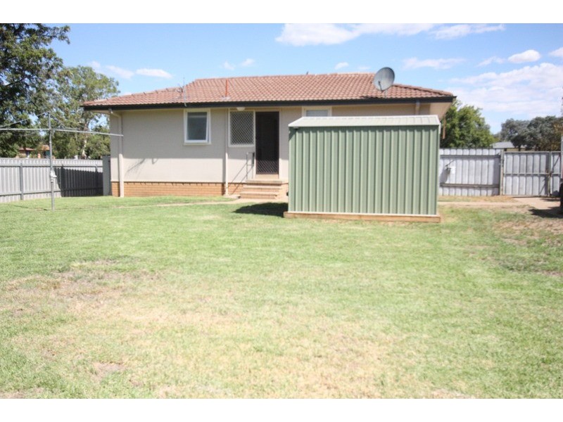 7 Flynn  Place, Wagga Wagga NSW 2650