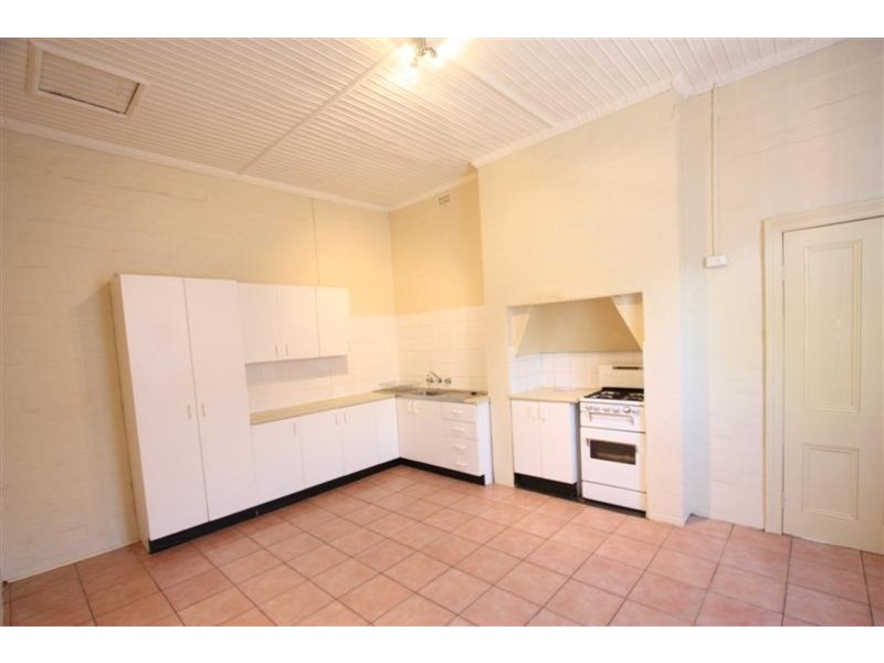 69 Best Street, Wagga Wagga NSW 2650