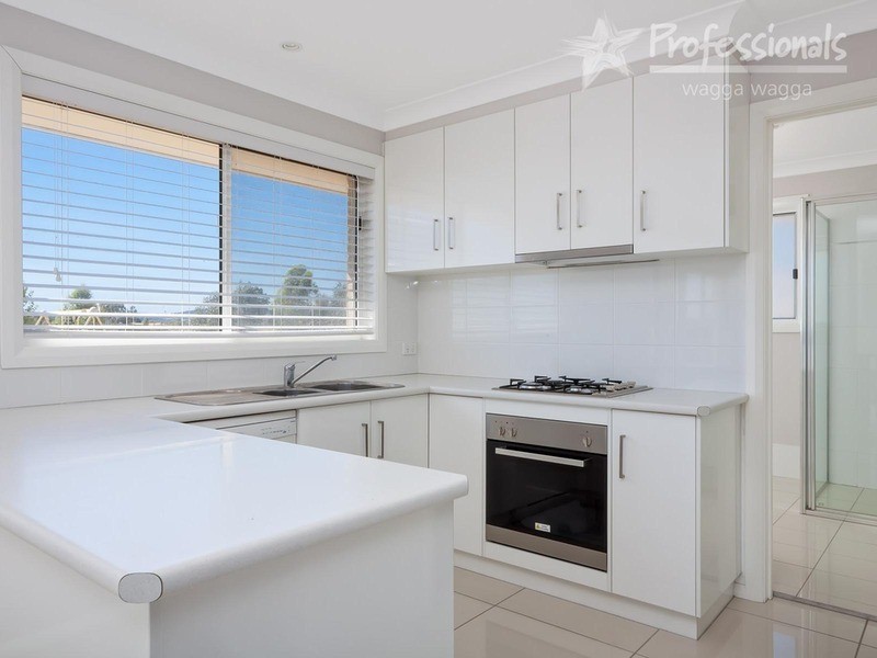 32 Willow Tree Place, Springvale NSW 2650