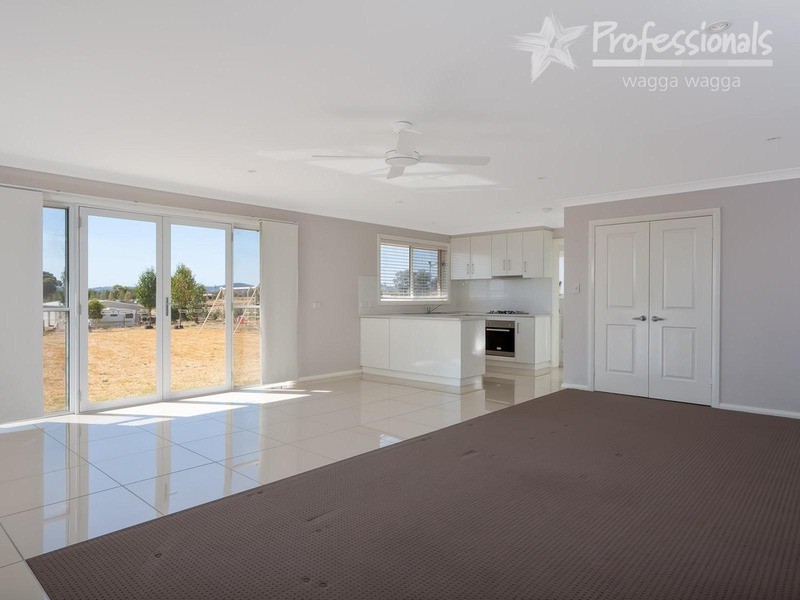 32 Willow Tree Place, Springvale NSW 2650