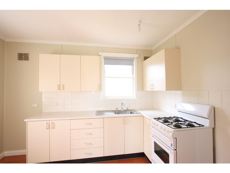 9 Hunter Street, Wagga Wagga NSW 2650