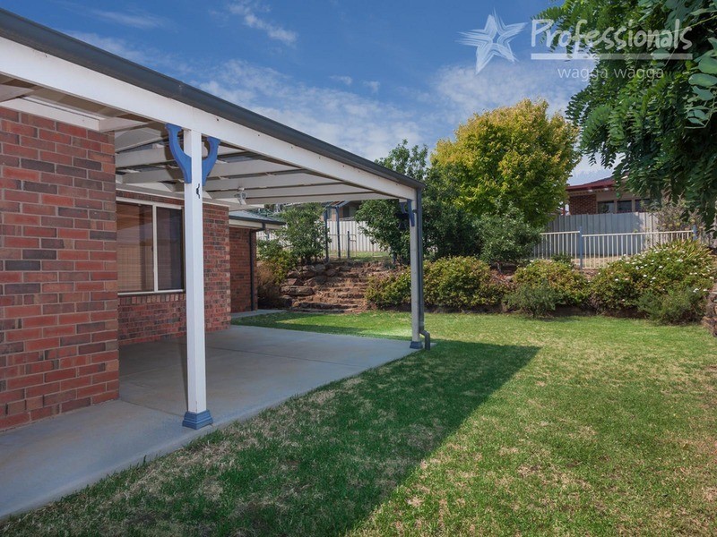 42 Bourkelands Drive, Bourkelands NSW 2650