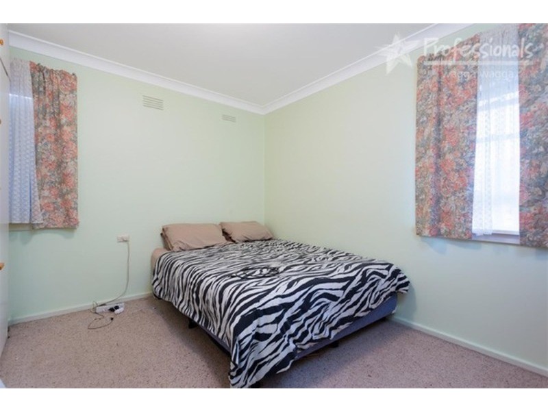 22 Edney Street, Wagga Wagga NSW 2650