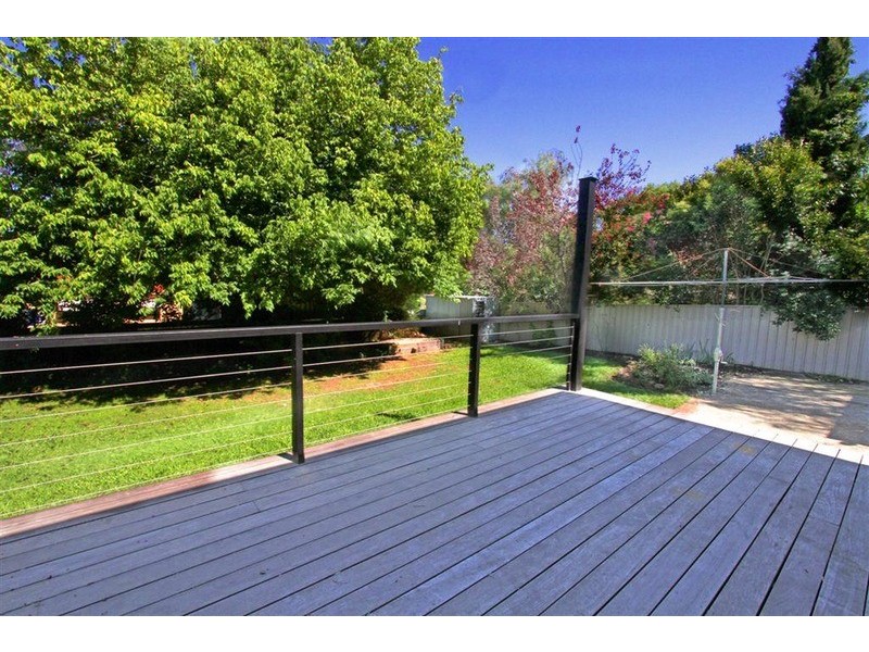 11 White Avenue, Kooringal NSW 2650