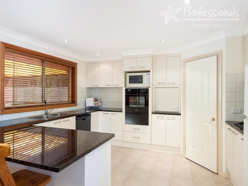 10 Patamba Street, Wagga Wagga NSW 2650