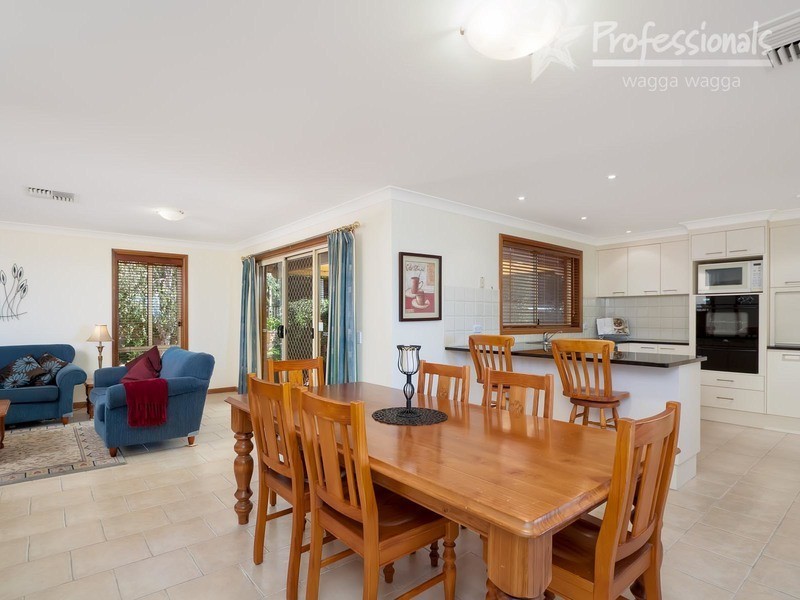 10 Patamba Street, Wagga Wagga NSW 2650