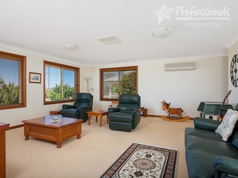 10 Patamba Street, Wagga Wagga NSW 2650