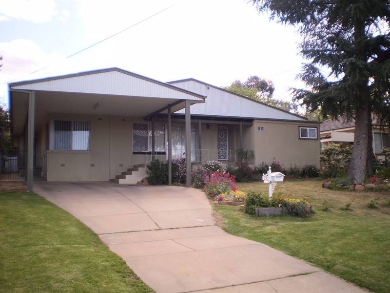 20 Willow Street, Wagga Wagga NSW 2650