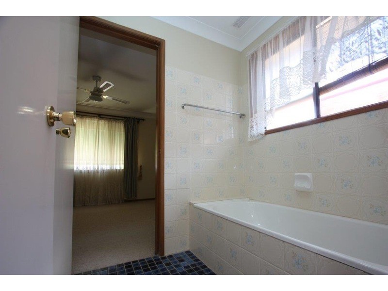 20 Horsley Street, Kooringal NSW 2650