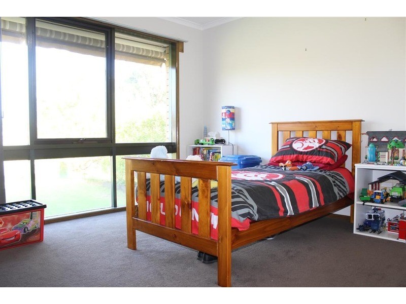 1 Goborra Street, Glenfield Park NSW 2650