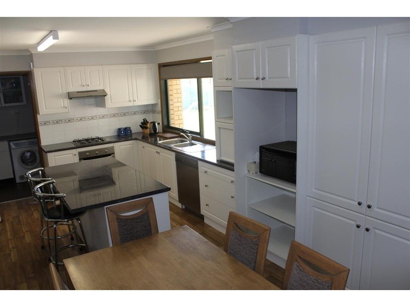 1 Goborra Street, Glenfield Park NSW 2650