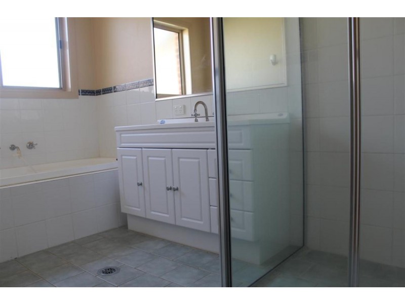 106 Yentoo Drive, Wagga Wagga NSW 2650