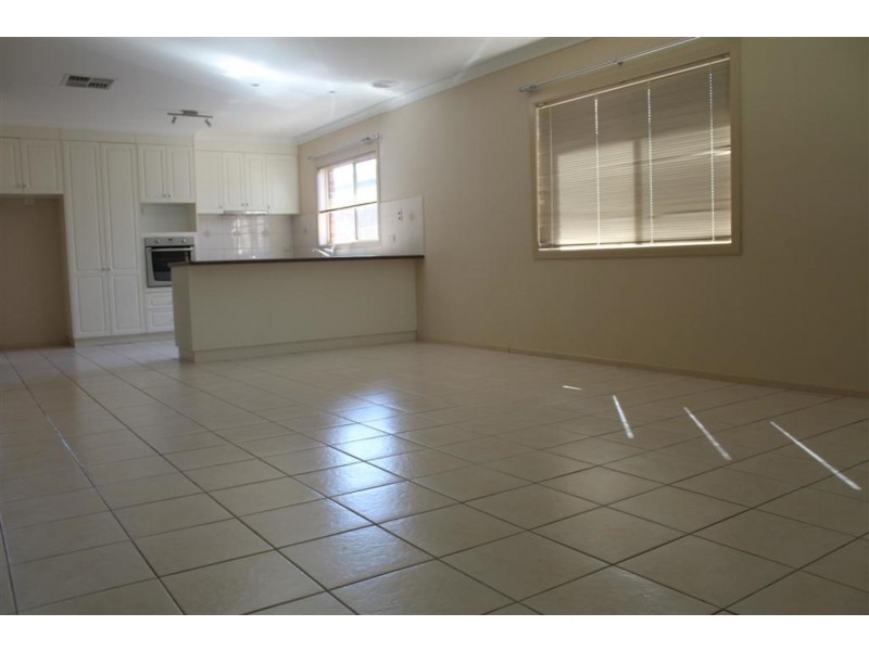 106 Yentoo Drive, Wagga Wagga NSW 2650