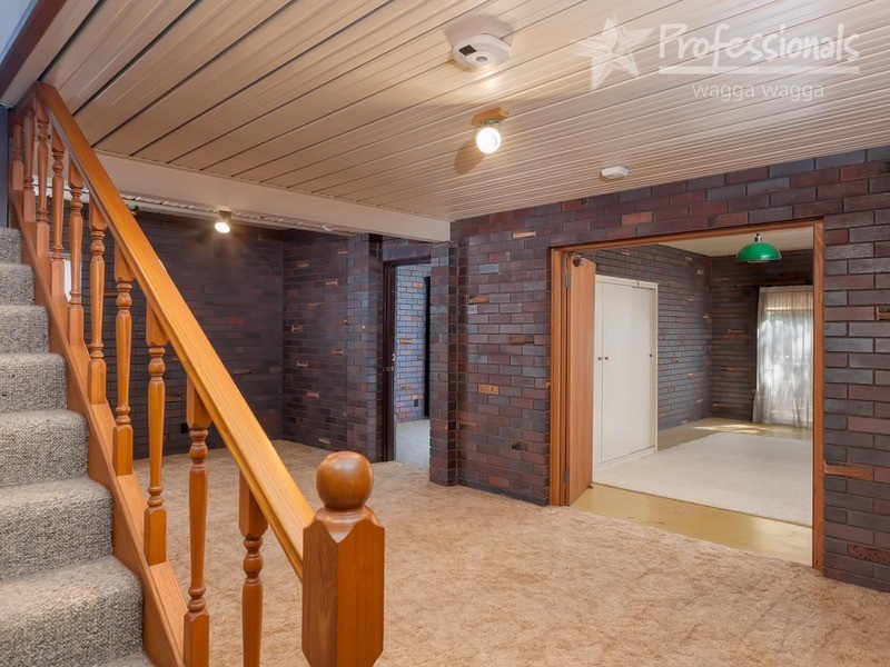 110 The Esplanade, Wagga Wagga NSW 2650