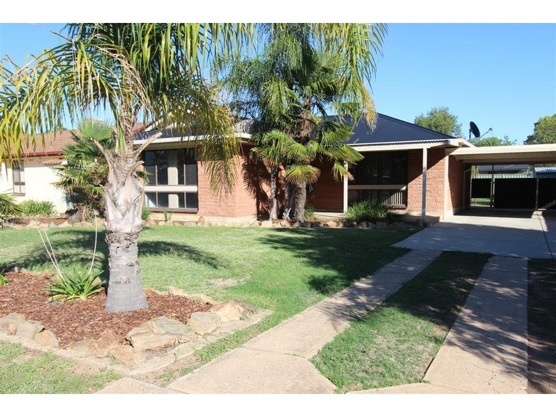 62 Vincent Road, Wagga Wagga NSW 2650