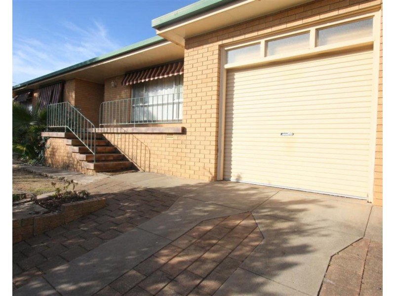 29 Marama Parade, Mount Austin NSW 2650