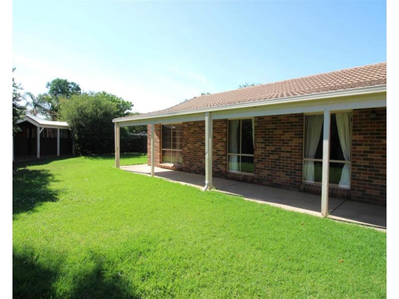 23 Wiradjuri Crescent, Wagga Wagga NSW 2650