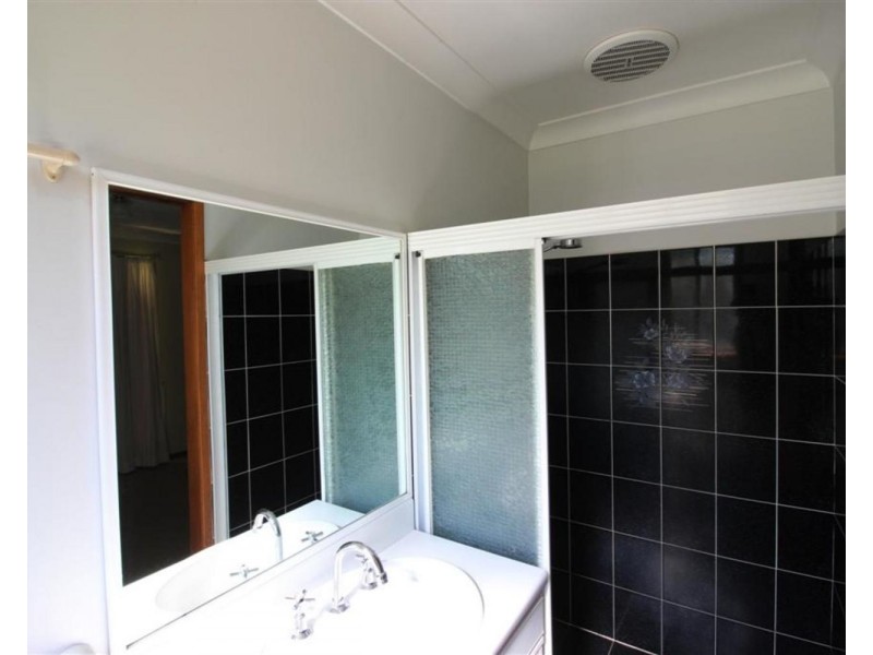 23 Wiradjuri Crescent, Wagga Wagga NSW 2650