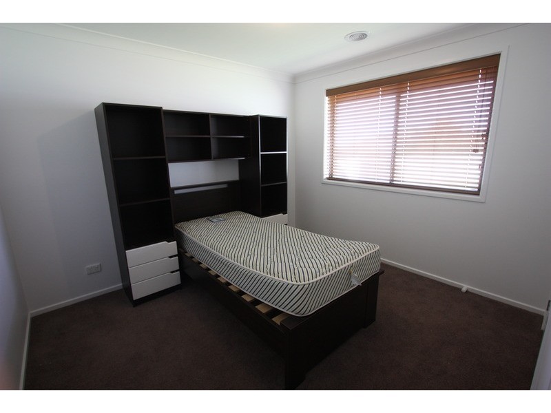 13 Tahara  Crescent, Estella NSW 2650