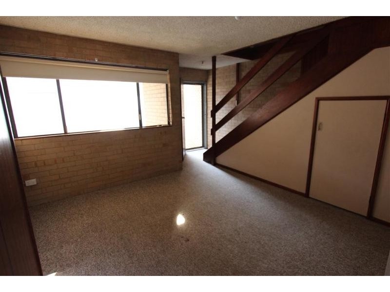 2/241 Edward Street, Wagga Wagga NSW 2650