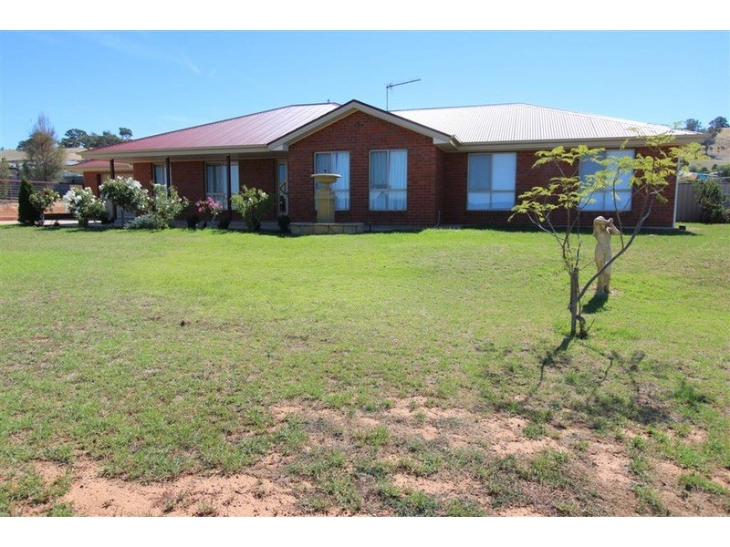 10 Peppermint Drive, Wagga Wagga NSW 2650