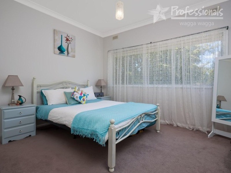 10 Coogan Street, Wagga Wagga NSW 2650
