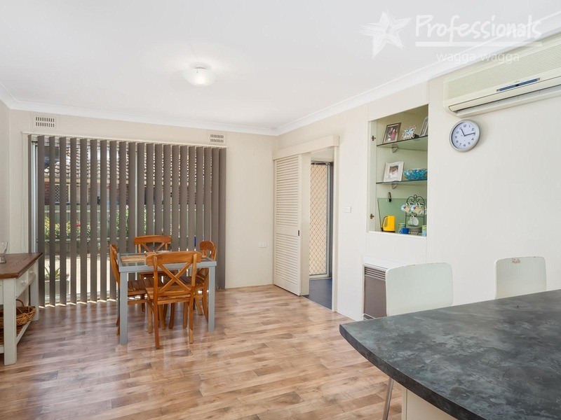 294 Bourke  Street, Tolland NSW 2650