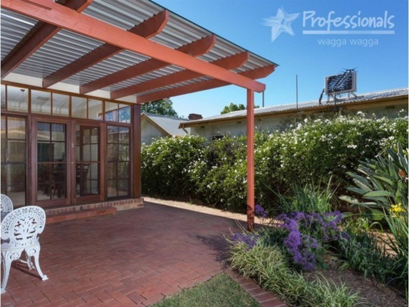 37 Thorne Street, Wagga Wagga NSW 2650
