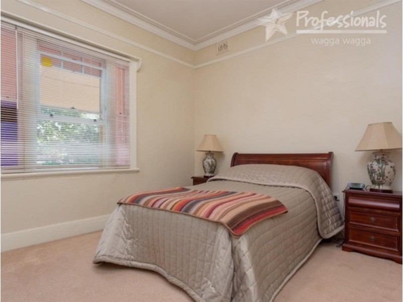 37 Thorne Street, Wagga Wagga NSW 2650