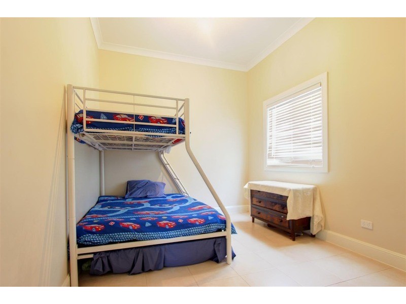 82 Hampden Avenue, North Wagga Wagga NSW 2650