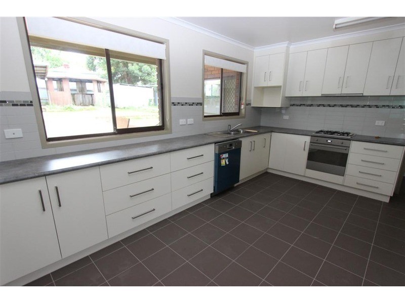 3 Condon Avenue, Wagga Wagga NSW 2650