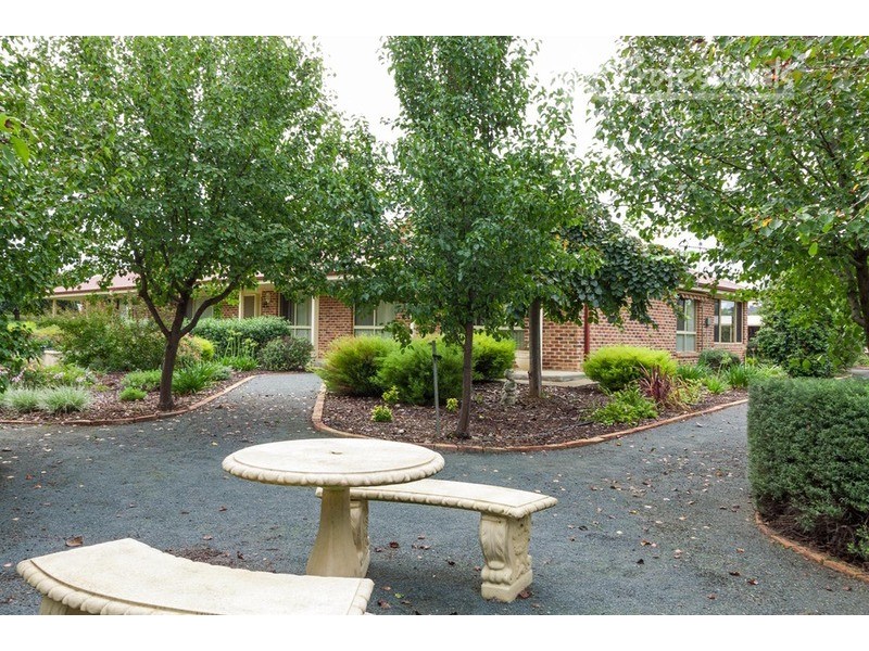 8 Ironbark Place, Springvale NSW 2650