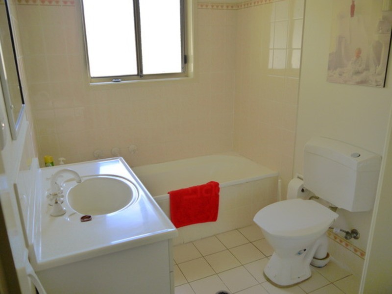 2/1 Jennifer Place, Wagga Wagga NSW 2650