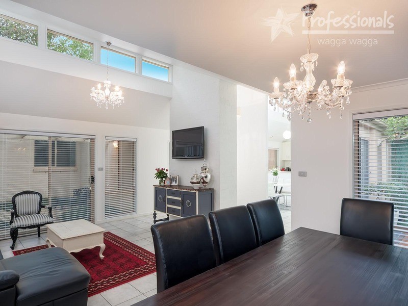 1 Clipper  Way, Estella NSW 2650