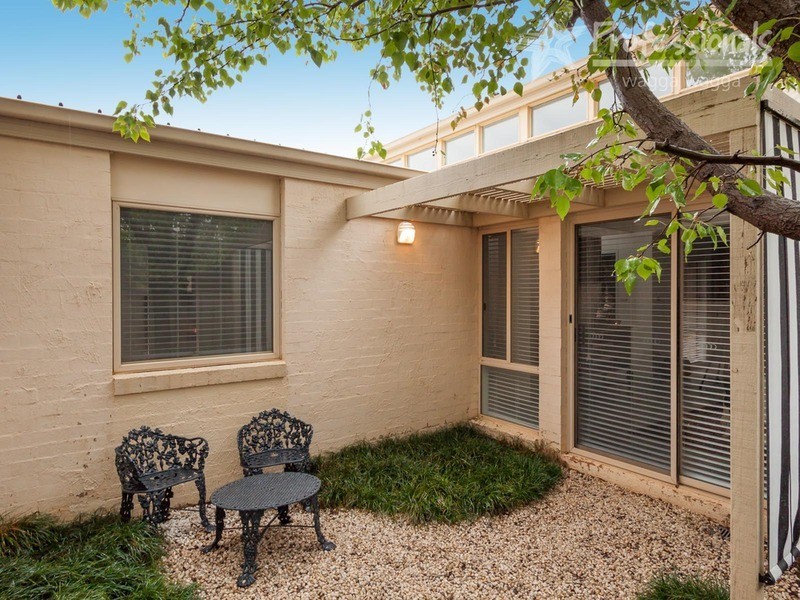 1 Clipper  Way, Estella NSW 2650