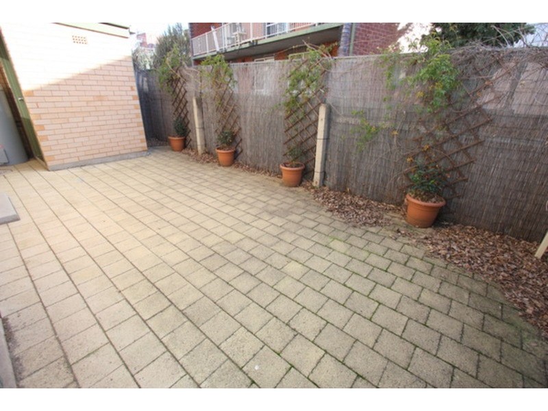 12/241 Edward  Street, Wagga Wagga NSW 2650