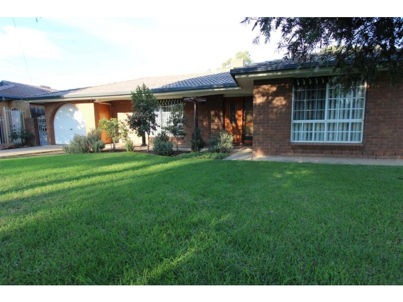 45 Montgomery Street, Wagga Wagga NSW 2650