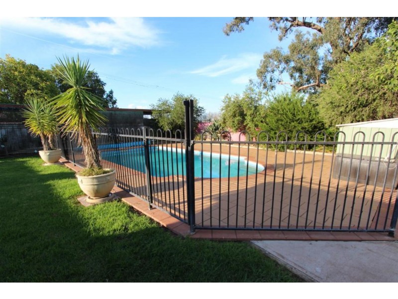 45 Montgomery Street, Wagga Wagga NSW 2650