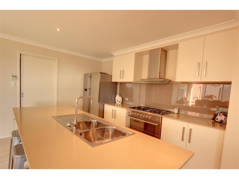 46 Deakin Avenue, Lloyd NSW 2650