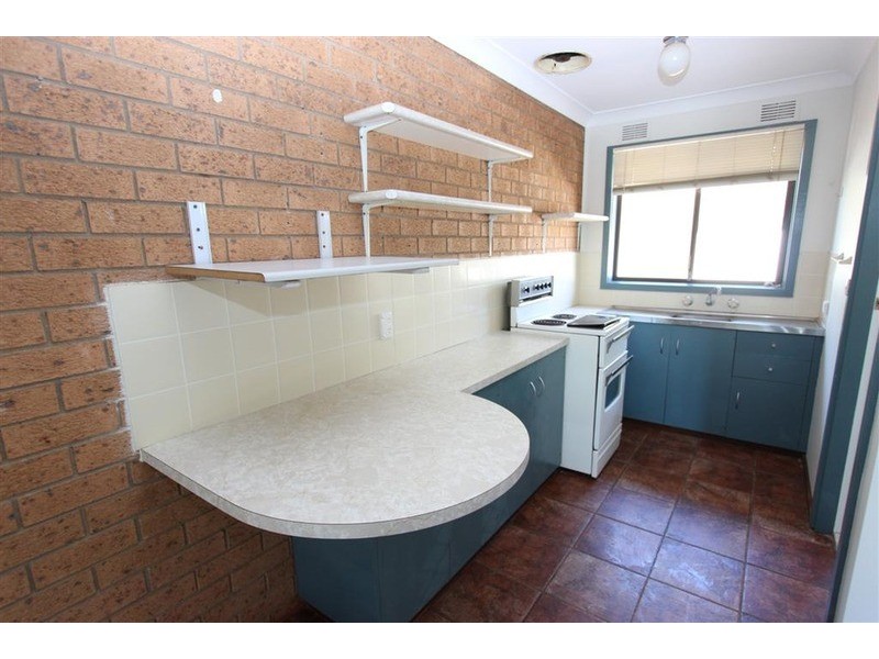 2/18 Magnolia Parade, Wagga Wagga NSW 2650