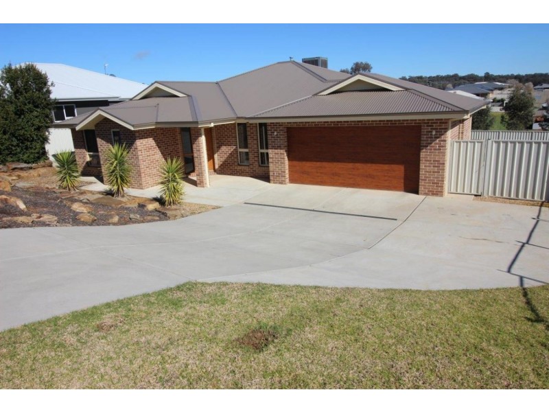 148 Brooklyn Drive, Wagga Wagga NSW 2650