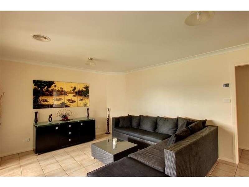 40 Bedervale Street, Bourkelands NSW 2650