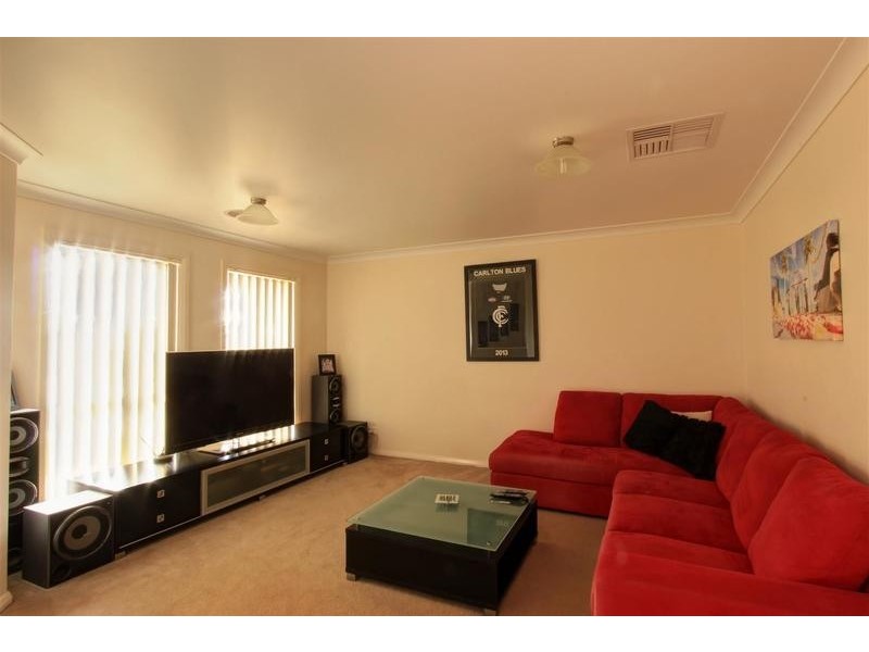 40 Bedervale Street, Bourkelands NSW 2650